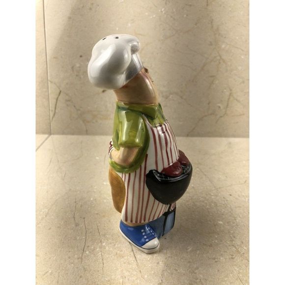 CIC Salt & Pepper Shakers Two BBQ Men DAD Gift - Picture 5 of 12